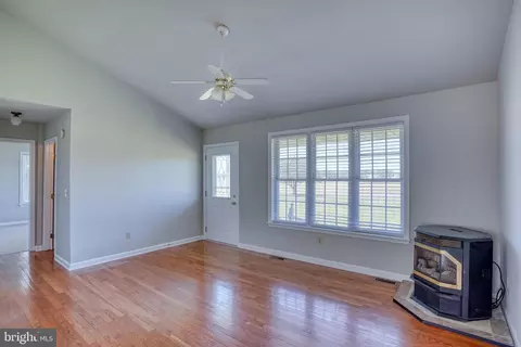 Living - 1663 White Marsh Branch Rd, Harrington, DE 19952 photo 1 of 4