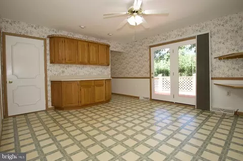 18 N Springview Dr, Dover, DE 19901 photo 27