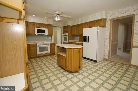 18 N Springview Dr, Dover, DE 19901 photo 32