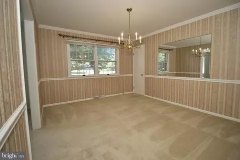 18 N Springview Dr, Dover, DE 19901 photo 13
