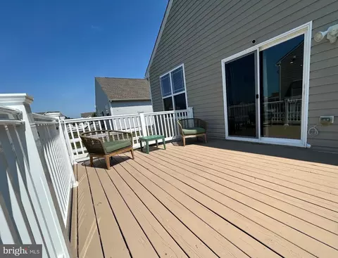 Exterior - 48 Walters Way, Dover, DE 19904 photo 3 of 7
