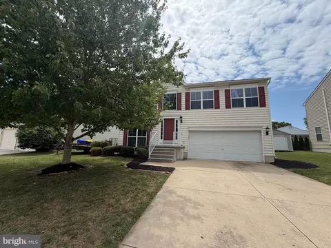 Exterior - 153 Boggs Run, Dover, DE 19904 photo 2 of 3