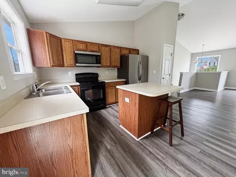 Kitchen - 153 Boggs Run, Dover, DE 19904 photo 2 of 2