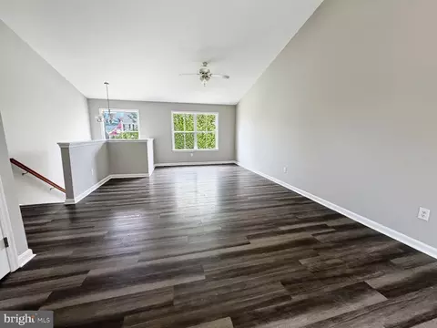 Living - 153 Boggs Run, Dover, DE 19904 photo 2 of 2