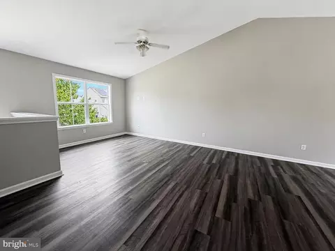 Living - 153 Boggs Run, Dover, DE 19904 photo 1 of 2