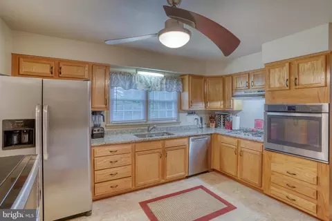 Kitchen - 103 S Fairfield Dr, Dover, DE 19901 photo 2 of 4