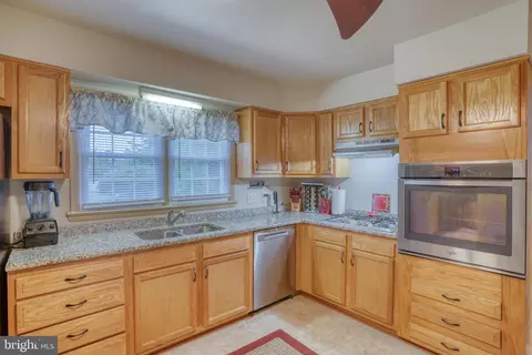Kitchen - 103 S Fairfield Dr, Dover, DE 19901 photo 3 of 4