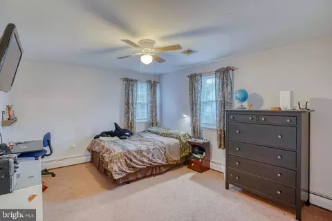 Bedroom - 103 S Fairfield Dr, Dover, DE 19901 photo 4 of 9