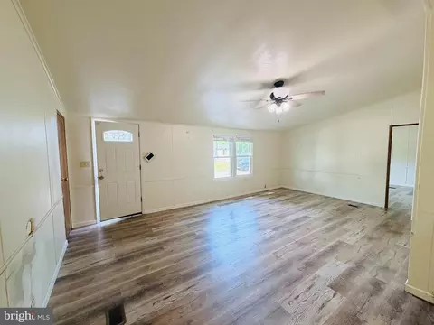 19 Gordon Dr, Dover, DE 19901 photo 4