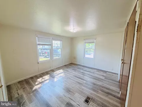 19 Gordon Dr, Dover, DE 19901 photo 17