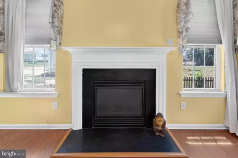 Living - 29 Walden Ln, Dover, DE 19904 photo 1 of 1