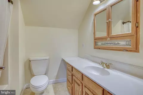 Bath - 110 E Lucky Estates Dr, Harrington, DE 19952 photo 2 of 3
