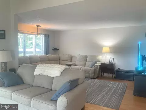 Living - 560 Troon Rd, Dover, DE 19904 photo 1 of 1