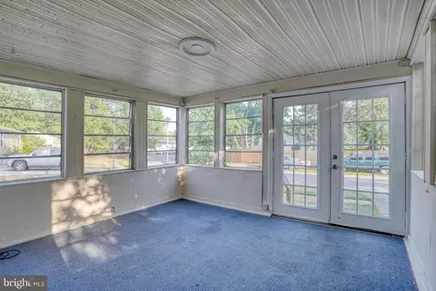 Exterior - 9 John Collins Cir, Dover, DE 19904 photo 3 of 4