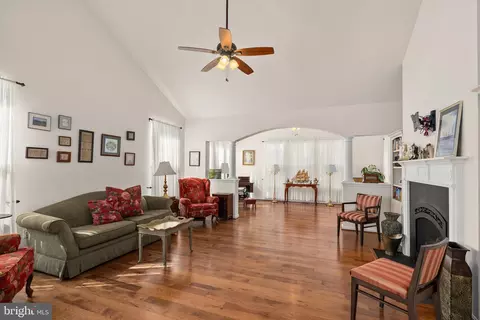 Living - 118 Winesap Ln, Dover, DE 19901 photo 1 of 1