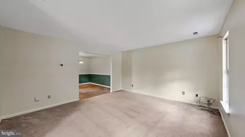 Living - 1500 Fawn St, Dover, DE 19904 photo 2 of 3