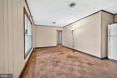 Living - 263 N Governors Blvd, Dover, DE 19901 photo 2 of 2
