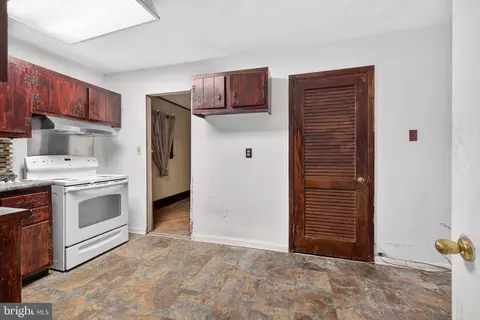 Entry Way - 263 N Governors Blvd, Dover, DE 19901 photo 1 of 3