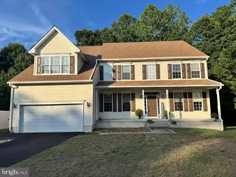 360 Albacore Dr, Frederica, DE 19946