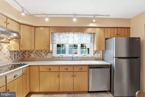 Other - 134 S Fairfield Dr, Dover, DE 19901 photo 3 of 18