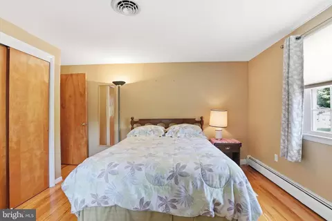 Bedroom - 134 S Fairfield Dr, Dover, DE 19901 photo 5 of 7