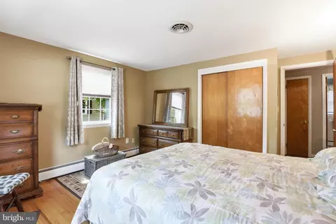 Bedroom - 134 S Fairfield Dr, Dover, DE 19901 photo 6 of 7