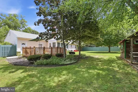 Exterior - 134 S Fairfield Dr, Dover, DE 19901 photo 9 of 14