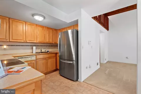 Entry Way - 6 Whitemarsh Ct, Dover, DE 19904 photo 1 of 2