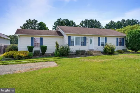 Exterior - 10228 Bayside Dr, Dover, DE 19901 photo 2 of 5