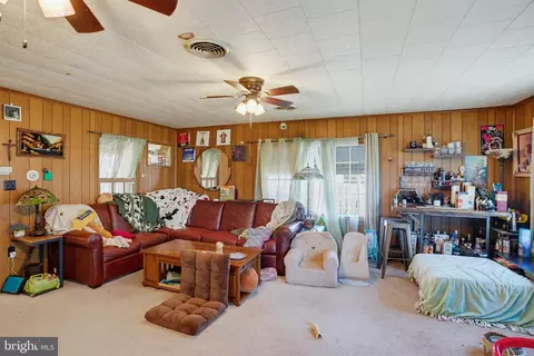 Living - 21 Roosevelt Ave, Dover, DE 19901 photo 2 of 2