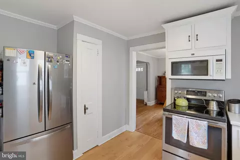 Entry Way - 517 Greenhill Rd, Dover, DE 19901 photo 5 of 7