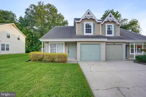 Exterior - 19 Heatherfield Way, Dover, DE 19904 photo 3 of 4