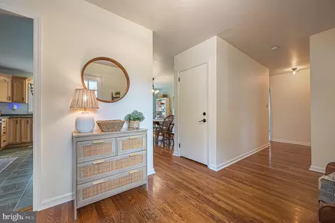 Entry Way - 1135 Yearsley Dr, Dover, DE 19904 photo 1 of 2