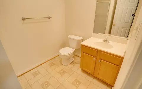 Bath - 50 E Fred Cir, Camden, DE 19934 photo 5 of 6