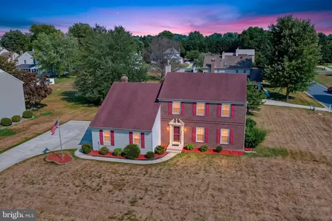 410 Eagle Nest Dr, Camden Wyoming, DE 19934