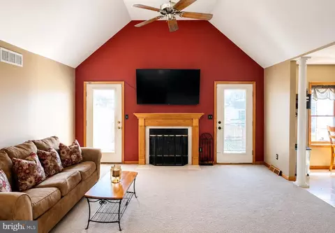 Living - 27 Integro Dr, Clayton, DE 19938 photo 1 of 2