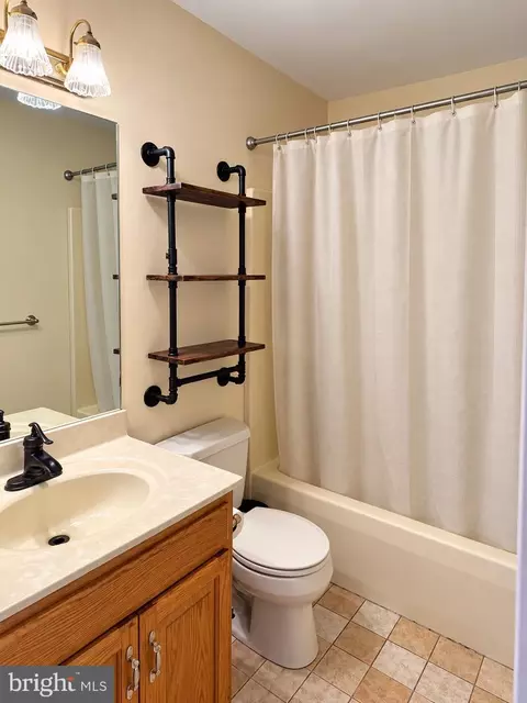 Bath - 27 Integro Dr, Clayton, DE 19938 photo 1 of 3