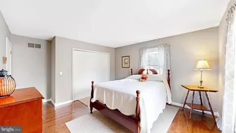 Bedroom - 100 Brookfield Dr, Dover, DE 19901 photo 10 of 11