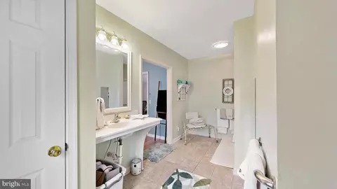 Entry Way - 100 Brookfield Dr, Dover, DE 19901 photo 18 of 18
