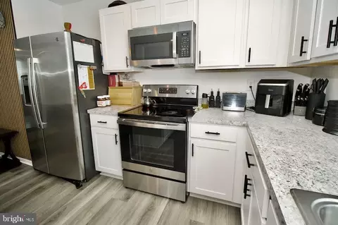 Kitchen - 106 Slate Rd, Dover, DE 19904 photo 6 of 6