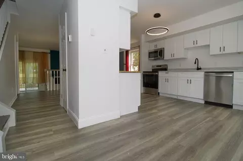 Entry Way - 42 Heritage Dr, Dover, DE 19904 photo 1 of 10