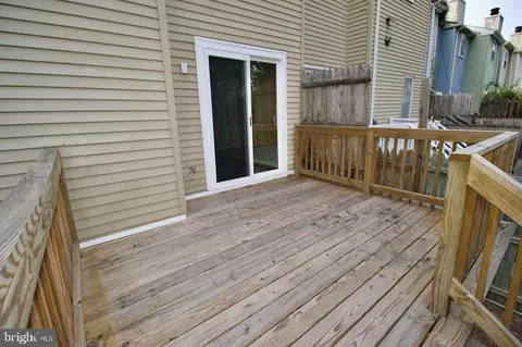 Exterior - 42 Heritage Dr, Dover, DE 19904 photo 2 of 9