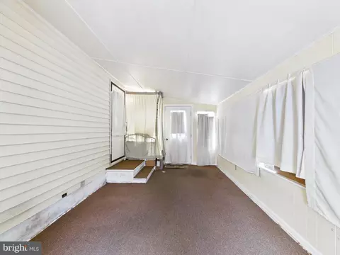 Exterior - 136 Gordon Pl, Dover, DE 19901 photo 1 of 4