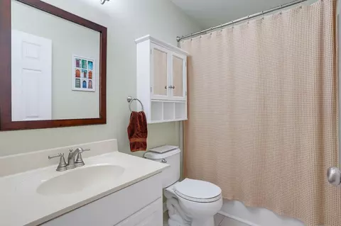Bath - 167 Deer Path Ln, Clayton, DE 19938 photo 3 of 3