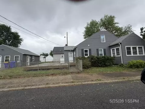 Exterior - 304 Second Ave, Harrington, DE 19952 photo 2 of 5
