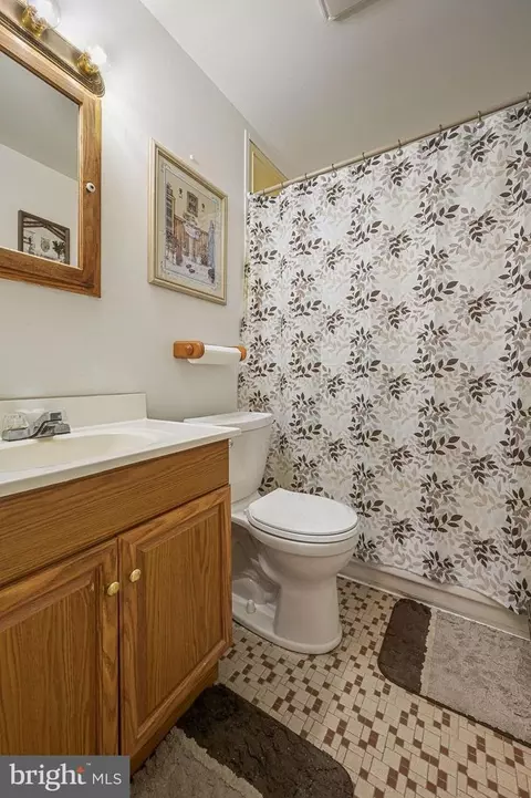 Bath - 939 Buck Dr, Dover, DE 19901 photo 1 of 1