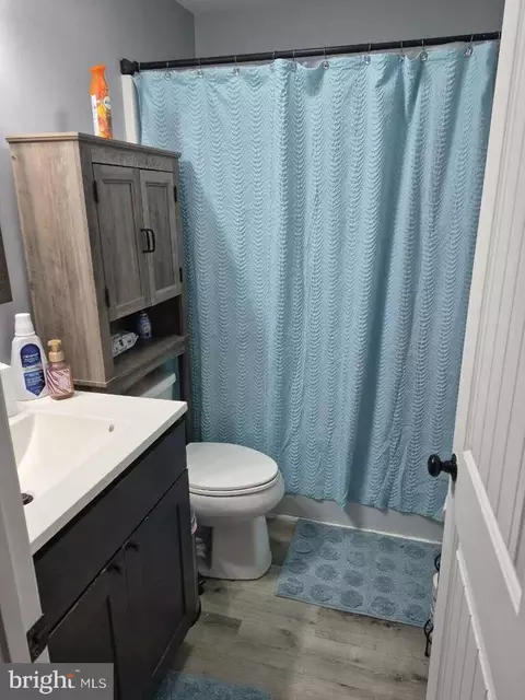 Entry Way - 30 Wayne Dr, Dover, DE 19901 photo 1 of 2