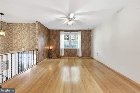 Living - 730 Miller Dr, Dover, DE 19901 photo 2 of 4