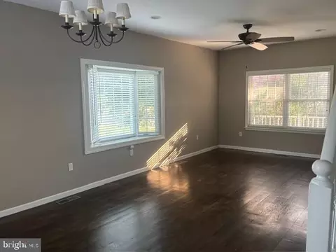 Living - 545 S State St, Dover, DE 19901 photo 2 of 2