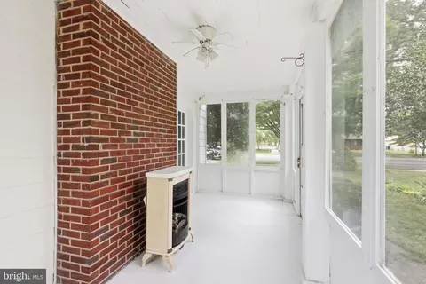 Exterior - 529 E Loockerman St, Dover, DE 19901 photo 8 of 8